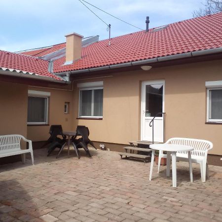 Start Apartmanok Pécs Zewnętrze zdjęcie