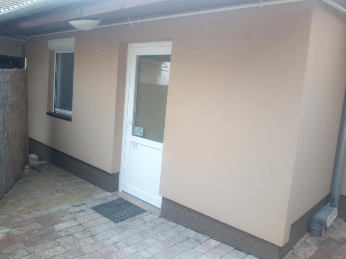 Start Apartmanok Pécs Zewnętrze zdjęcie
