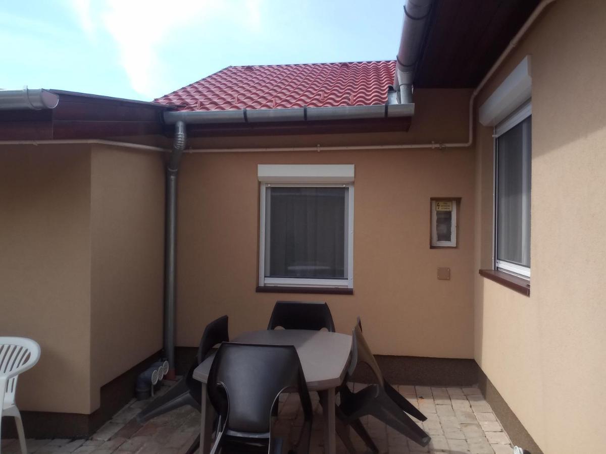 Start Apartmanok Pécs Zewnętrze zdjęcie