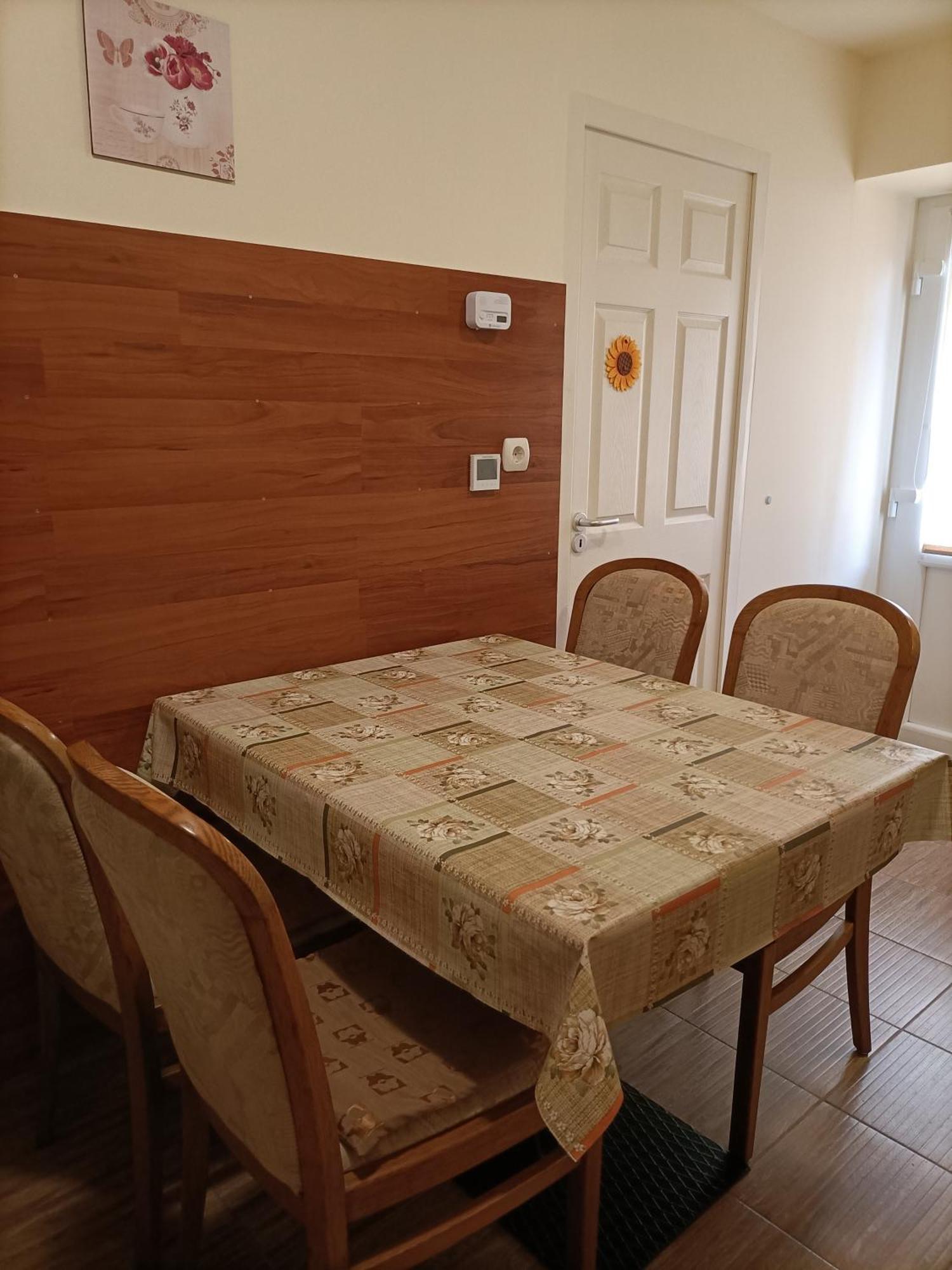 Start Apartmanok Pécs Zewnętrze zdjęcie