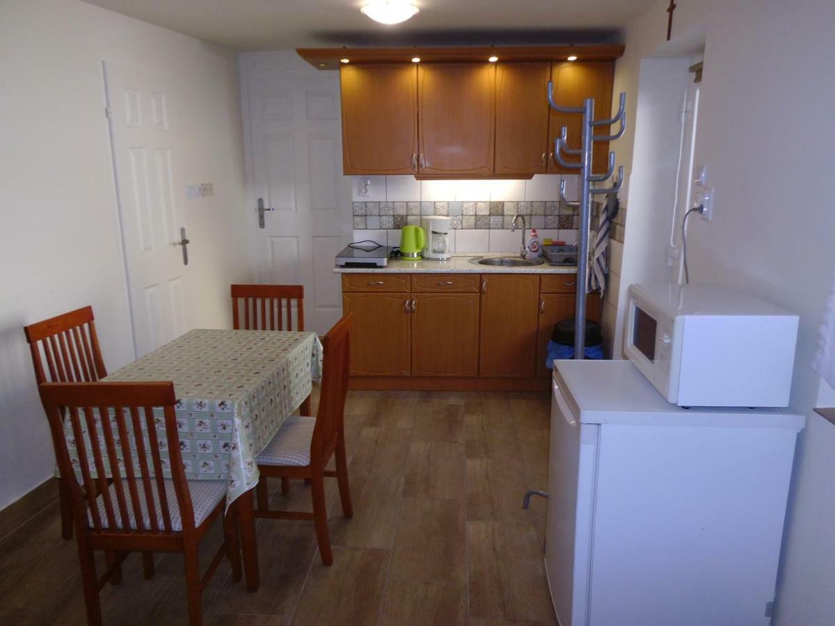 Start Apartmanok Pécs Zewnętrze zdjęcie