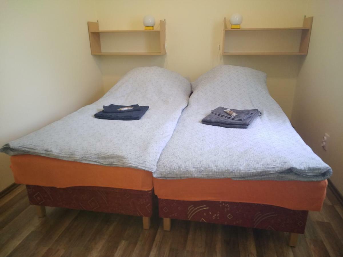Start Apartmanok Pécs Zewnętrze zdjęcie