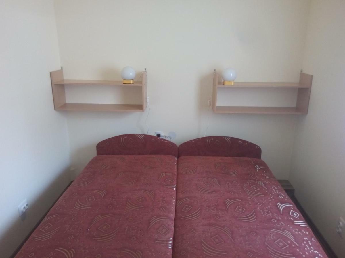 Start Apartmanok Pécs Zewnętrze zdjęcie