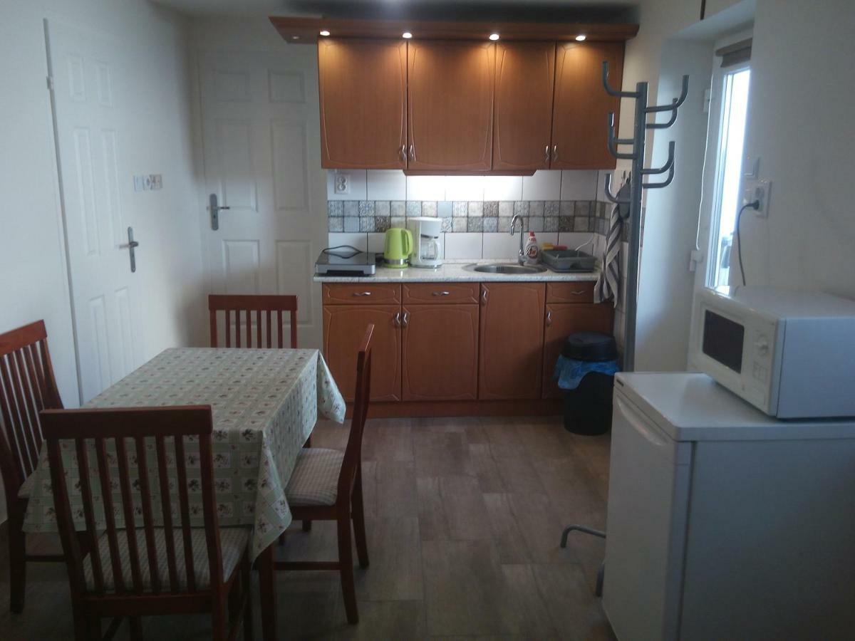 Start Apartmanok Pécs Zewnętrze zdjęcie