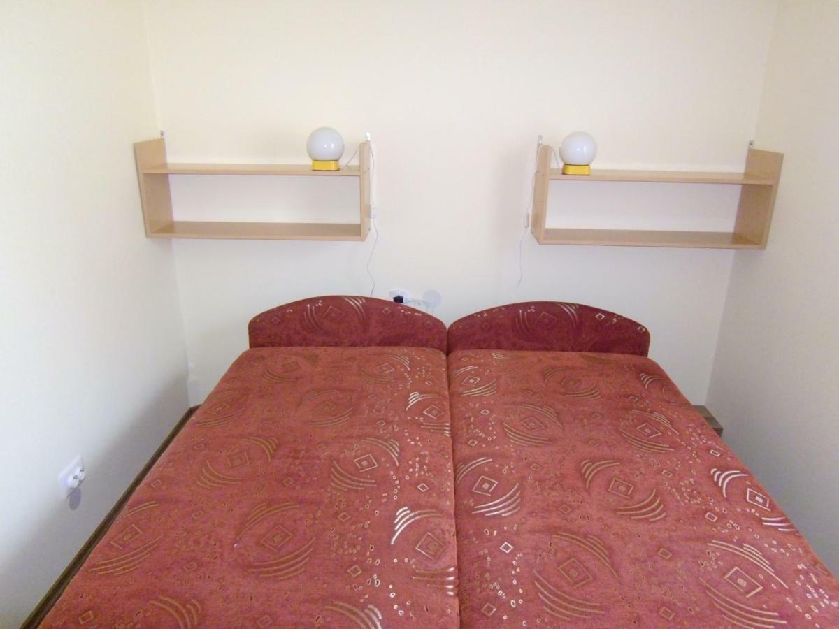 Start Apartmanok Pécs Zewnętrze zdjęcie