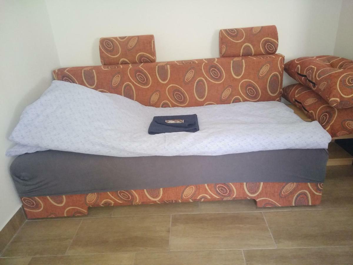 Start Apartmanok Pécs Zewnętrze zdjęcie
